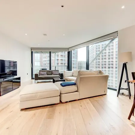 Guestready - A Prime Stay In Nine Elms Londen Buitenkant foto